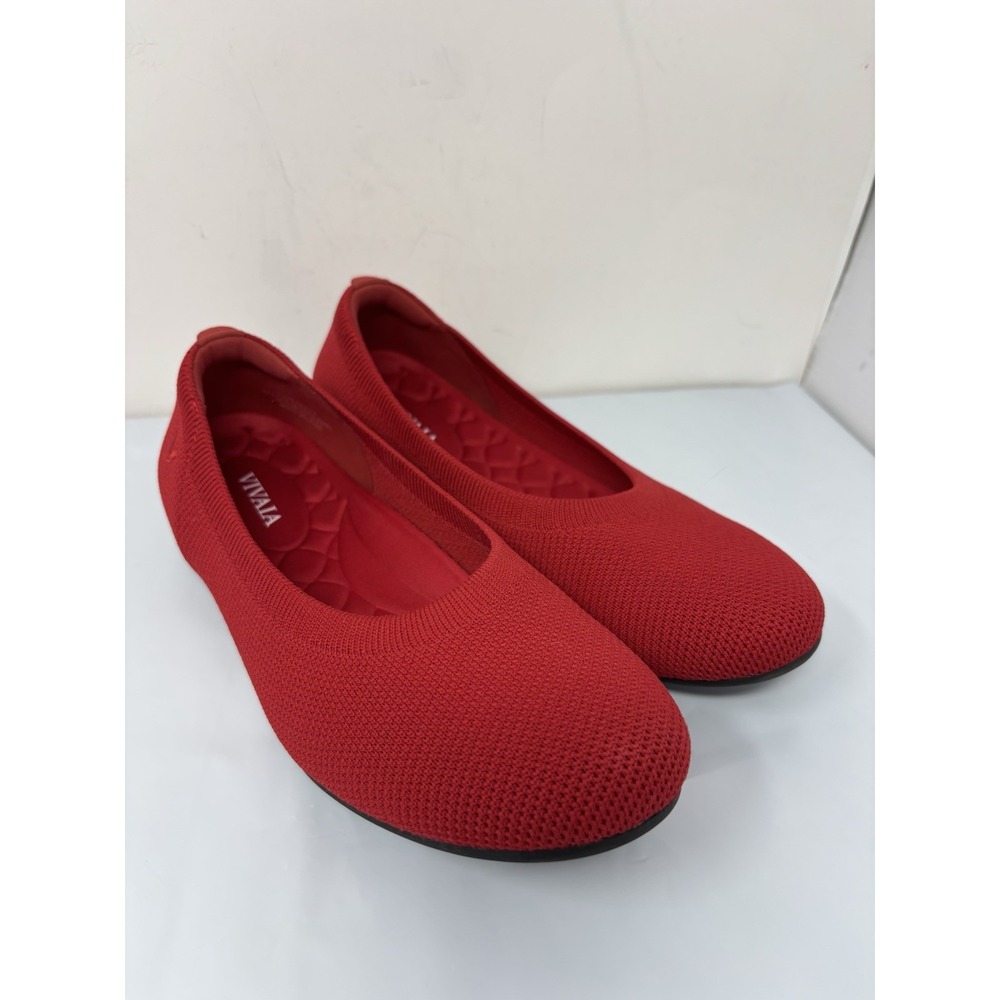 Vivaia Flats Women's Size 7.5 Claire Round Toe Ballet Ruby Red Shoes 38.5